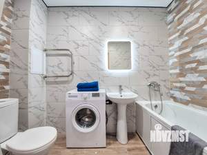 1-к квартира, посуточно, 38м2, 2/17 этаж