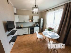 1-к квартира, посуточно, 44м2, 1/1 этаж