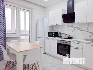 1-к квартира, посуточно, 40м2, 8/10 этаж