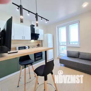 1-к квартира, посуточно, 38м2, 7/10 этаж