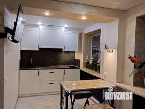 Студия квартира, посуточно, 40м2, 1/5 этаж