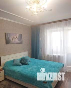 1-к квартира, посуточно, 38м2, 7/9 этаж