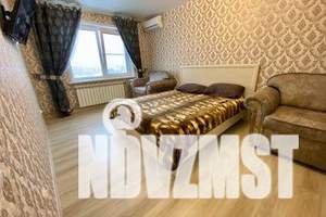 1-к квартира, посуточно, 38м2, 7/18 этаж