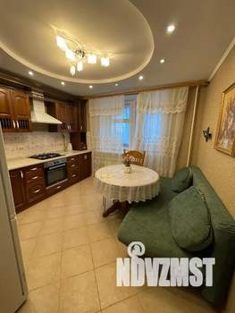 1-к квартира, посуточно, 45м2, 4/10 этаж