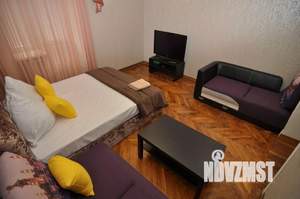 1-к квартира, посуточно, 45м2, 1/1 этаж