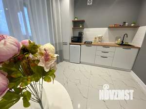 1-к квартира, посуточно, 40м2, 9/10 этаж