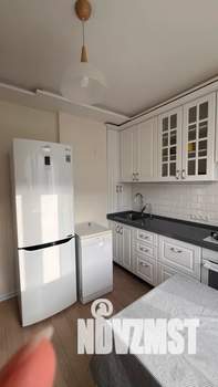 1-к квартира, посуточно, 42м2, 10/10 этаж