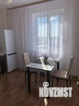 1-к квартира, посуточно, 37м2, 1/1 этаж