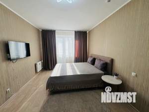 1-к квартира, посуточно, 40м2, 10/17 этаж