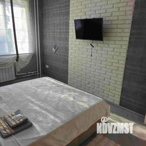 1-к квартира, посуточно, 37м2, 1/10 этаж