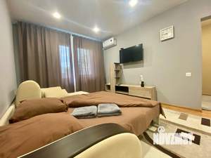 1-к квартира, посуточно, 37м2, 2/18 этаж