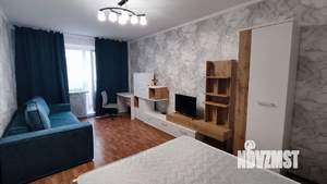 1-к квартира, посуточно, 39м2, 8/17 этаж