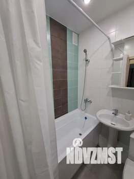 1-к квартира, посуточно, 37м2, 8/10 этаж