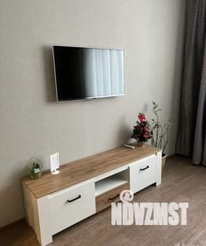 1-к квартира, посуточно, 42м2, 10/17 этаж