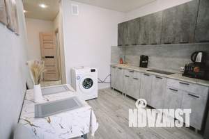 1-к квартира, посуточно, 37м2, 8/18 этаж