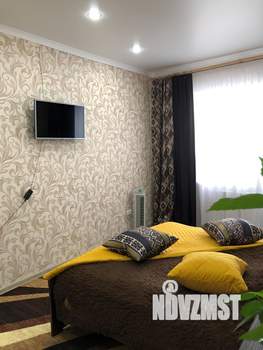 1-к квартира, посуточно, 44м2, 4/18 этаж