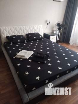 1-к квартира, посуточно, 38м2, 8/17 этаж