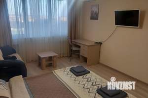 1-к квартира, посуточно, 42м2, 3/17 этаж