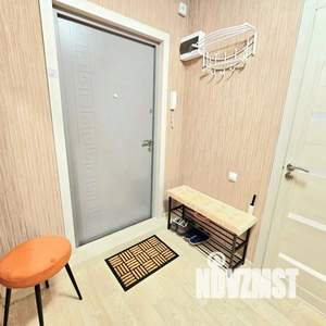 1-к квартира, посуточно, 37м2, 1/1 этаж