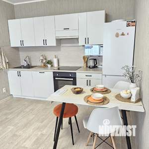 1-к квартира, посуточно, 37м2, 1/1 этаж