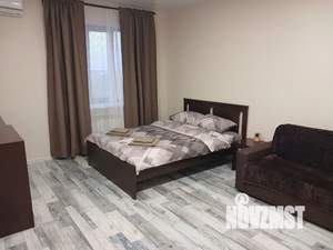 1-к квартира, посуточно, 42м2, 5/10 этаж