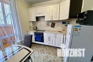 1-к квартира, посуточно, 37м2, 8/10 этаж