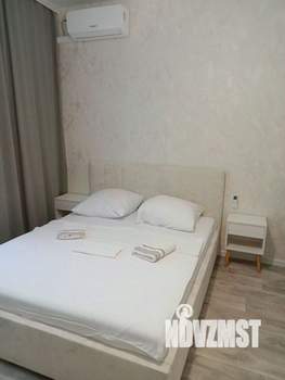 Студия квартира, посуточно, 27м2, 1/10 этаж