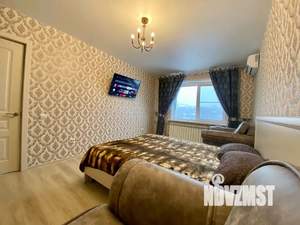 1-к квартира, посуточно, 38м2, 7/18 этаж