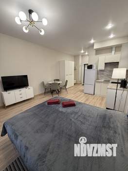 Студия квартира, посуточно, 28м2, 1/8 этаж