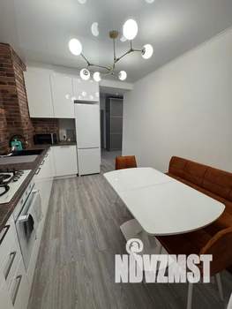 1-к квартира, посуточно, 43м2, 3/10 этаж