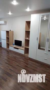 1-к квартира, посуточно, 32м2, 8/9 этаж
