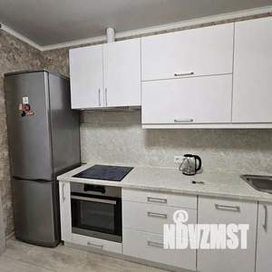 1-к квартира, посуточно, 39м2, 1/1 этаж