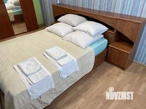 1-к квартира, посуточно, 40м2, 1/10 этаж