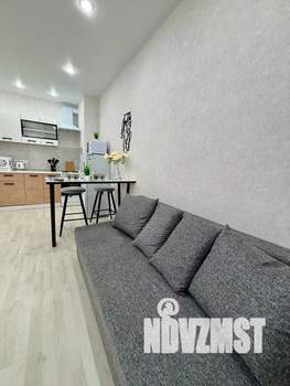 1-к квартира, посуточно, 38м2, 11/18 этаж