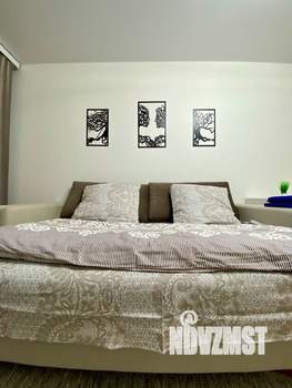 1-к квартира, посуточно, 40м2, 10/10 этаж