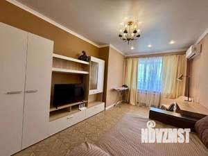 1-к квартира, посуточно, 38м2, 5/17 этаж