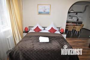 1-к квартира, посуточно, 50м2, 2/10 этаж