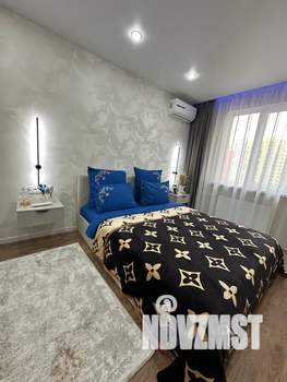 1-к квартира, посуточно, 37м2, 10/18 этаж