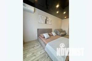 1-к квартира, посуточно, 37м2, 8/18 этаж