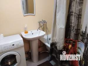 1-к квартира, посуточно, 38м2, 8/17 этаж