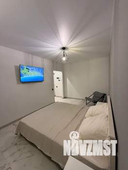 1-к квартира, посуточно, 40м2, 2/10 этаж