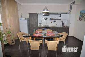 Студия квартира, посуточно, 52м2, 2/10 этаж