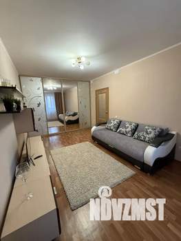 1-к квартира, посуточно, 37м2, 7/17 этаж