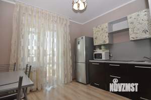 1-к квартира, посуточно, 37м2, 18/18 этаж