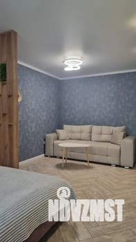 1-к квартира, посуточно, 40м2, 8/17 этаж