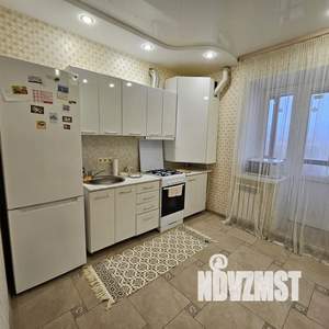 1-к квартира, посуточно, 42м2, 4/17 этаж