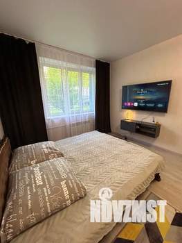 1-к квартира, посуточно, 37м2, 1/17 этаж