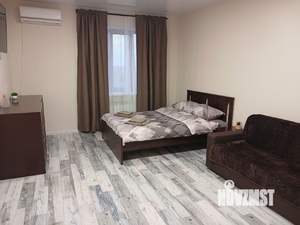 1-к квартира, посуточно, 42м2, 5/10 этаж