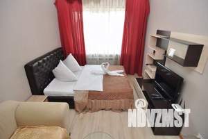 1-к квартира, посуточно, 37м2, 18/18 этаж