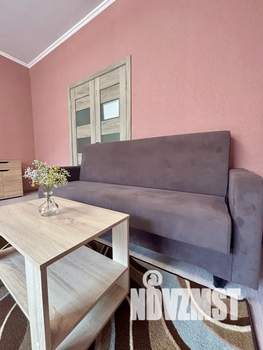 Студия квартира, посуточно, 44м2, 2/17 этаж